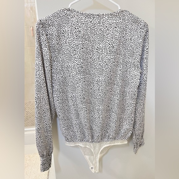 Abercrombie satin long sleeve bodysuit - Picture 4 of 4